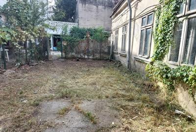Casă cu 4 camere cu Teren 74 Mp în P-ța Universității - 5