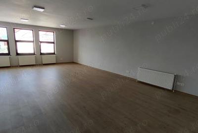 Spa?iu de inchiriat, 53 mp, zona centrala, Targu Secuiesc (currand renovat +150 mp) - 1