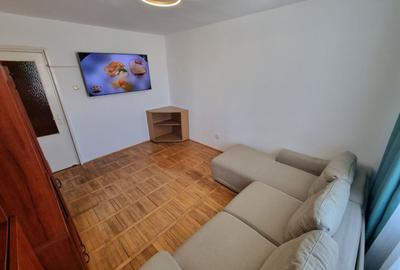Apartament cu 2 camere decomandat, mobilat în Tomis Nord