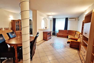 Apartament cu 4 camere decomandat în Centrul Civic - 2