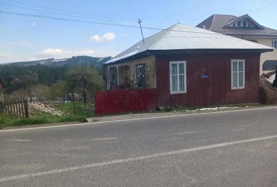 Casa de vanzare 4 camere - 4