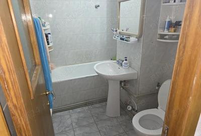 Vand apartament 3 camere, str. Flacara, mun. Calarasi(sau schimb cu 1 sau 2 camere+dif) - 2