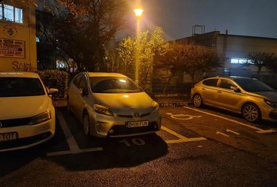 Apartament cu 3 camere decomandat în Rahova - 2