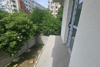 Apartament cu 2 camere decomandat în Uverturii - 2