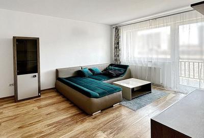 Apartament cu 2 camere decomandat, mobilat în Tractorul
