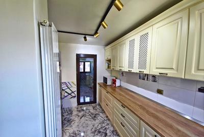 APARTAMENT 3 CAMERE, 81 MP - CENTRALA PROPRIE - RENOVAT - 11
