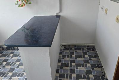 Vand garsoniera in Deva, zona I. Maniu, suprafata utila 31 mp, - 2