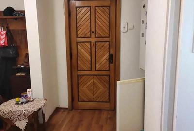 Apartament cu 3 camere decomandat în Central - 1