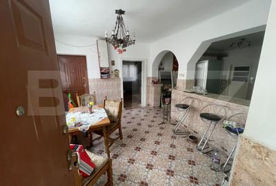 Casa de vanzare cu 4 camere, 120 mp, zona 14 Mai - 2