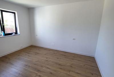 Casă cu 4 camere în Exterior Vest - 6