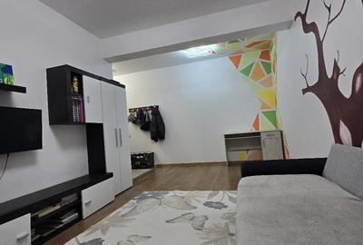 Apartament cu 2 camere semidecomandat în Central - 1