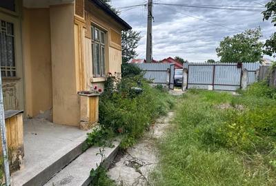 Teren intravilan de vanzare ,Golesti str Garlei in spate la Lukoil - 1