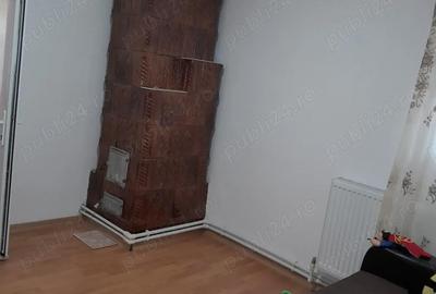 Casă cu 6 camere în Lehliu - 4