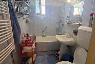 Apartament cu 3 camere semidecomandat, mobilat în Dristor - 3