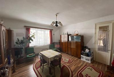 Casa de 284 mp, impartit in 3 apartamente, teren 503 mp, Grivitei Comision 0%! - 5