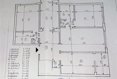 Apartament cu 4 camere semidecomandat în Tei
