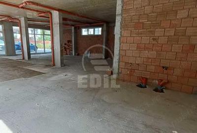 Spațiu comercial, de 160 mp, în Central