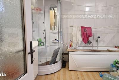 Casă cu 4 camere cu Teren 2464 Mp în Bartolomeu - 5