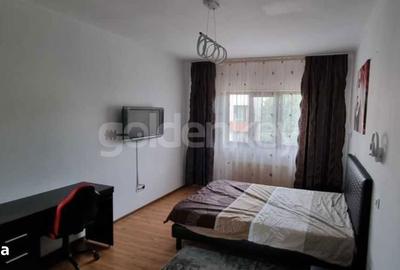 Casă cu 5 camere cu Canalizare în Central - 9