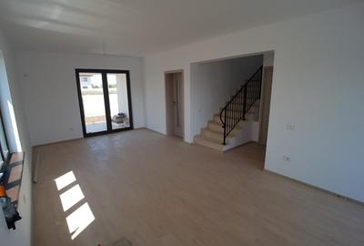 Casă individuală cu 5 camere cu Canalizare în Tunari - 3