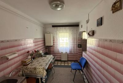 Apartament cu 3 camere decomandat, mobilat în Micro 11 - 10
