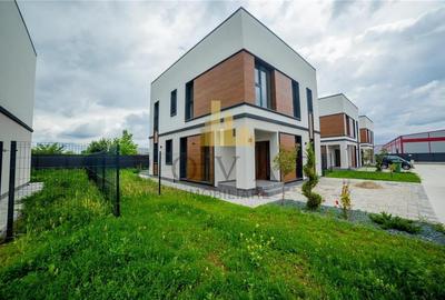 Casă individuală cu 5 camere în Tunari