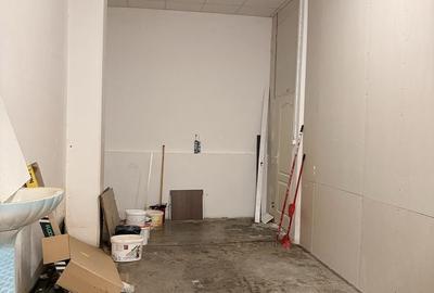 Spațiu comercial, de 60 mp, în Central - 1