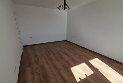 INCHIRIEZ ap. 2 camere decomandat,nou,nemobilat,zona Calea Surii Mici - 7