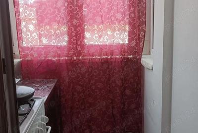 Garsonieră decomandată în Ostroveni