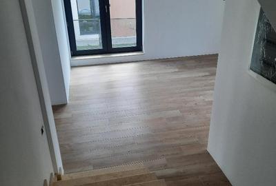 FARA COMISION in COMPLEX REZIDENTIAL in Mogosoaia case cu 5 camere 3 bai P+1+pod - 27