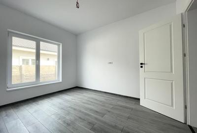 Duplex cu 4 camere cu Teren 380 Mp în Urseni - 5