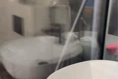 Apartament cu 4 camere în Central - 1