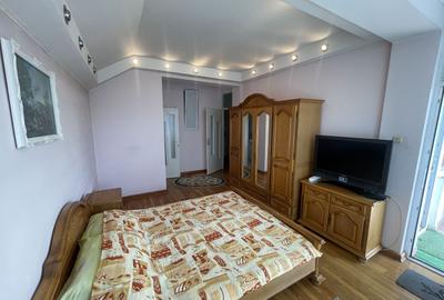 Casa | 9 camere | Garaj | Piscina | Teren 3.000 mp | Comision 0% - 33