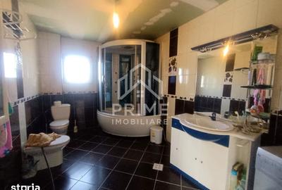 Casă cu 5 camere cu Teren 1680 Mp în Pianu - 3