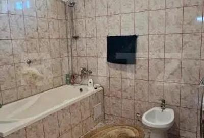 Casă cu 6 camere cu Teren 163 Mp în Gojdu - 1