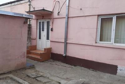 Casă cu 1 camere cu Teren 100 Mp în Central - 1