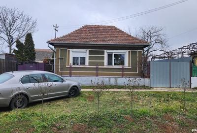 Casă cu 3 camere cu Teren 2081 Mp în Săcueni - 1