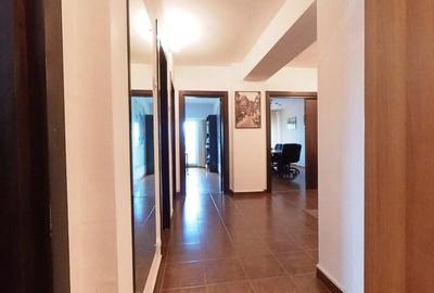 Apartament cu 3 camere decomandat în P-ța Muncii - 4