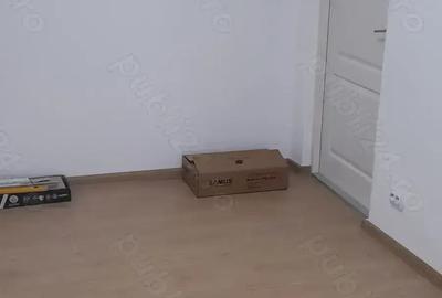 Inchiriez apartament. La parter.cu intrare din strada - 7