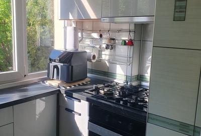 Apartament cu 3 camere decomandat în Popoveni - 3