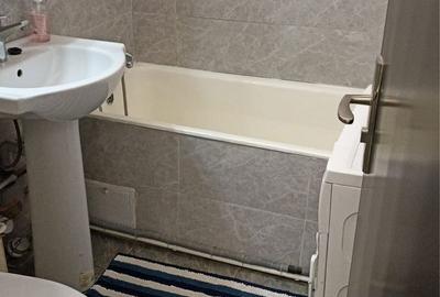 Garsonieră decomandată în Eroii Revoluției - 4