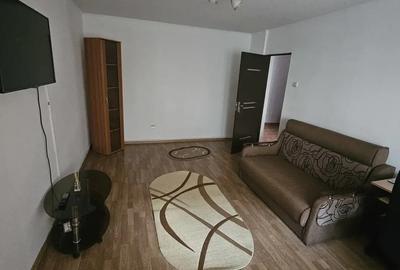 Inchiriez apartament 3 camere - 7