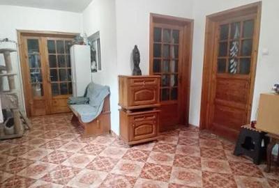 Blv BUCURESTI - casa P+1, 6cam, S-200mp - 155000 euro - 11