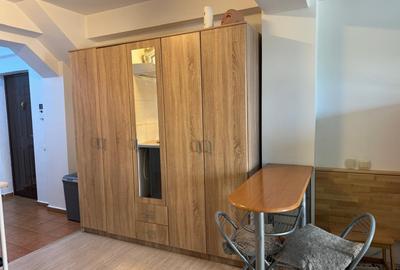 Birou, de 40 mp, în Tomis I - 5