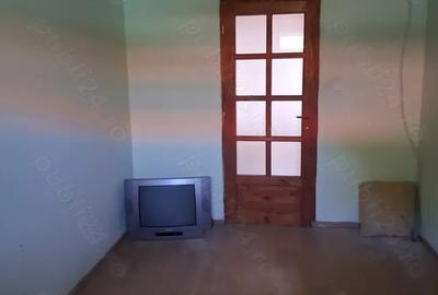 Casă cu 3 camere în Central - 1