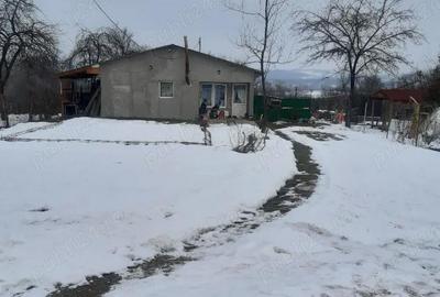 Casă cu 2 camere cu Teren 5 Mp în Zegujani - 8