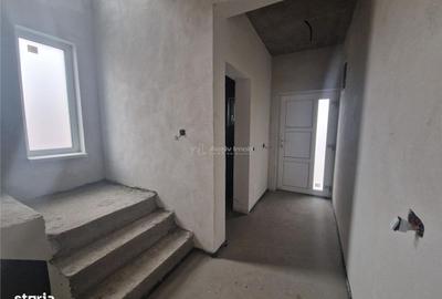 Casă cu 4 camere cu Teren 178 Mp în Central - 9