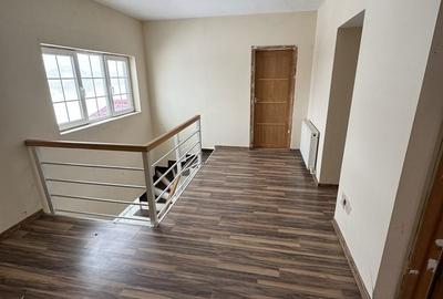 Casă cu 4 camere în Bentu - 3
