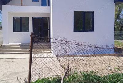 Casa in Lumina direct la strada cu 250 mp teren - 4