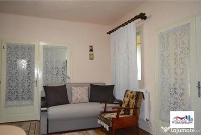 Casă cu 9 camere cu Teren 650 Mp în Central - 7